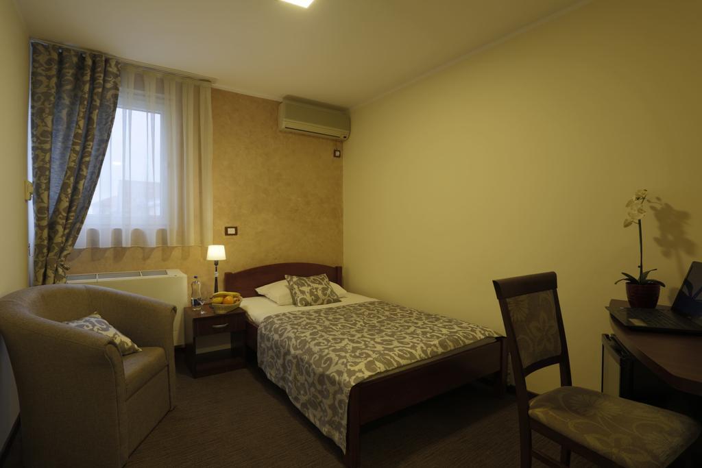 Accommodation Tara Βελιγράδι Εξωτερικό φωτογραφία