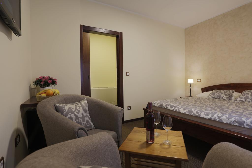 Accommodation Tara Βελιγράδι Εξωτερικό φωτογραφία
